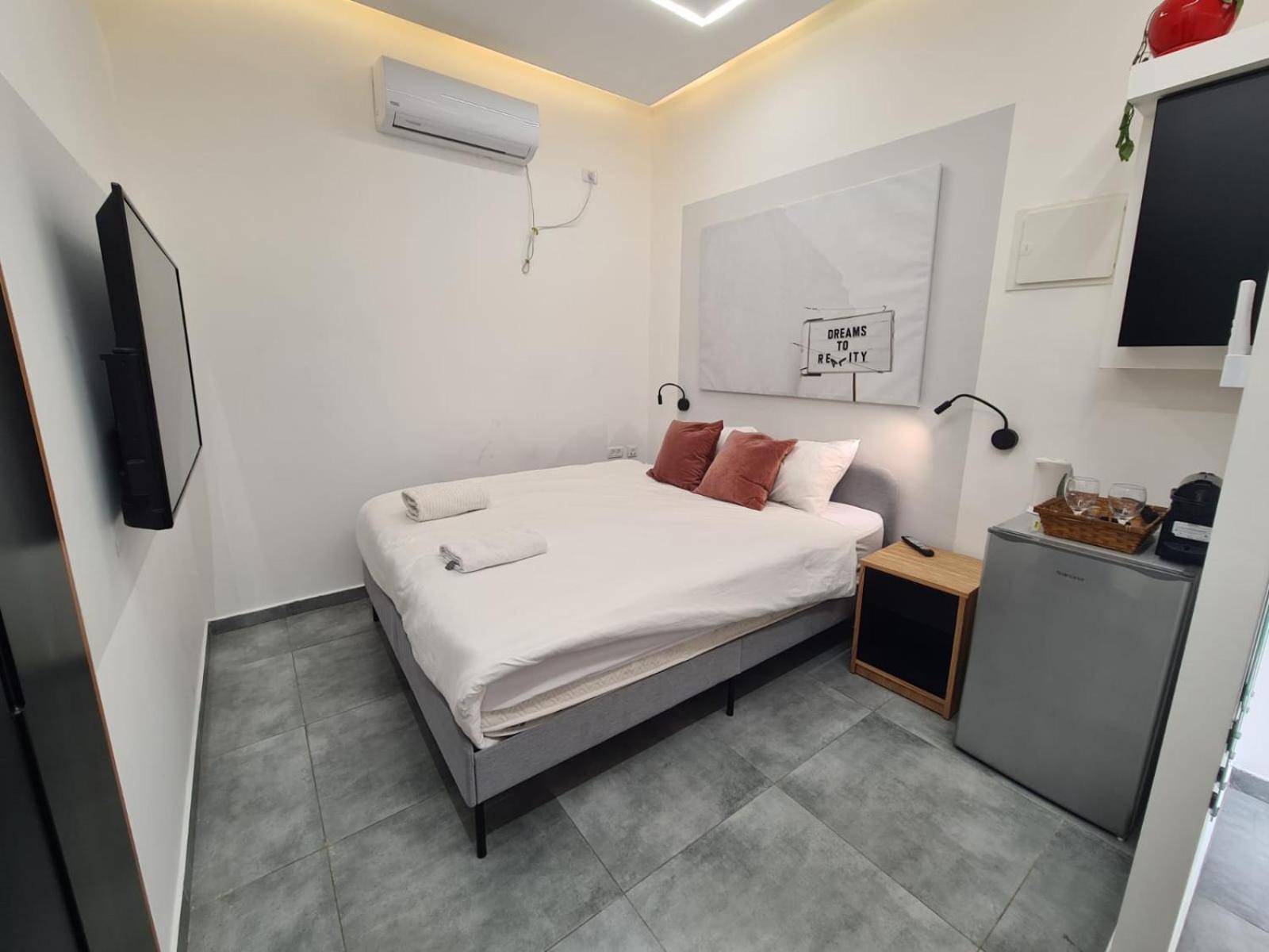 Petra Bed & Breakfast Jerusalem Exterior photo